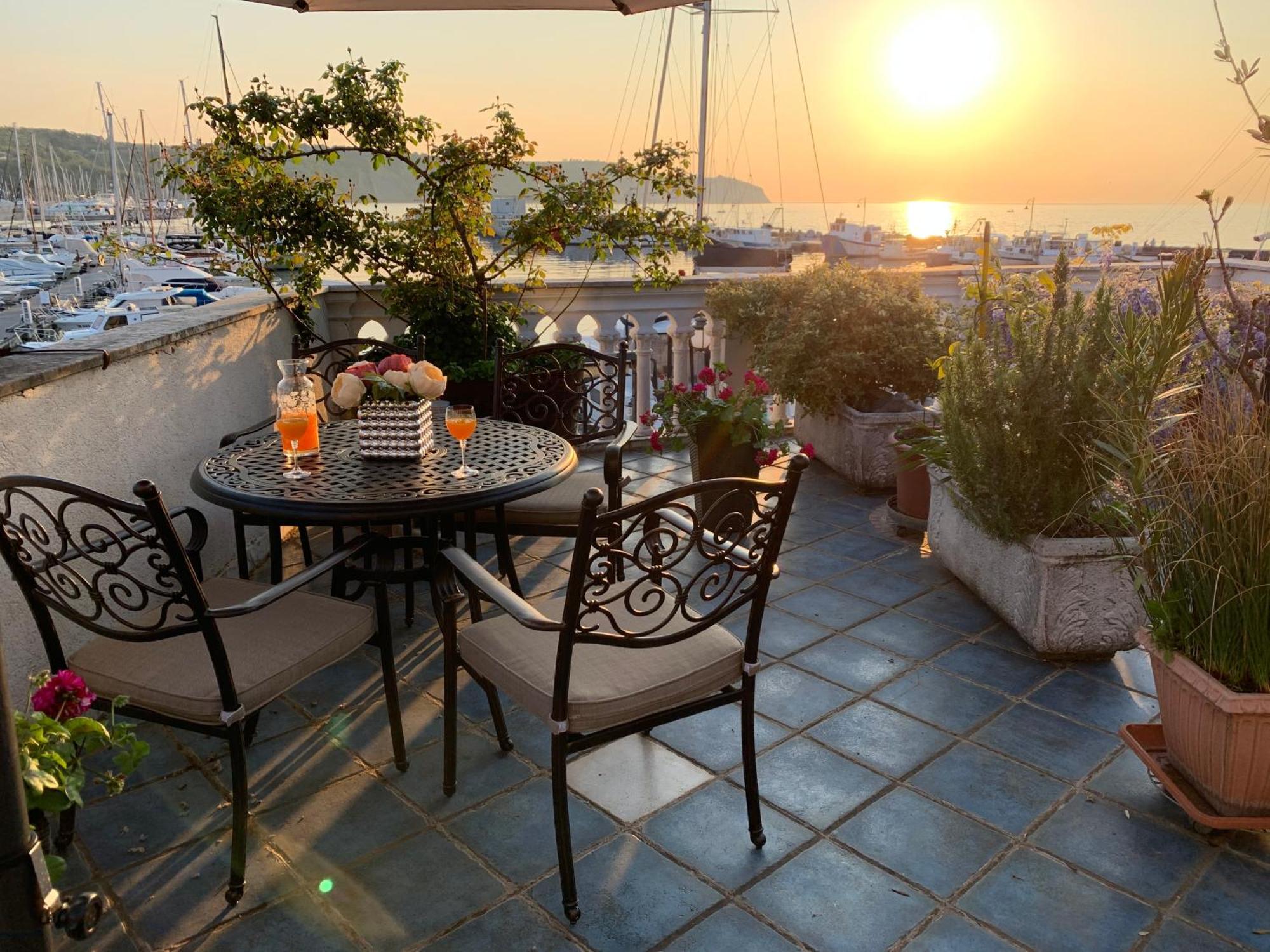 First Row To The Sea - Maremi Izola Apartment Terrace Kültér fotó